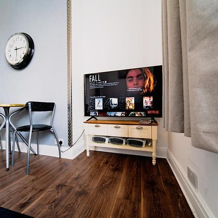 Spacious 2 Bedroom Apartment In Downtown Londra Dış mekan fotoğraf