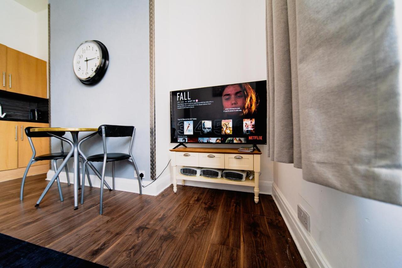 Spacious 2 Bedroom Apartment In Downtown Londra Dış mekan fotoğraf